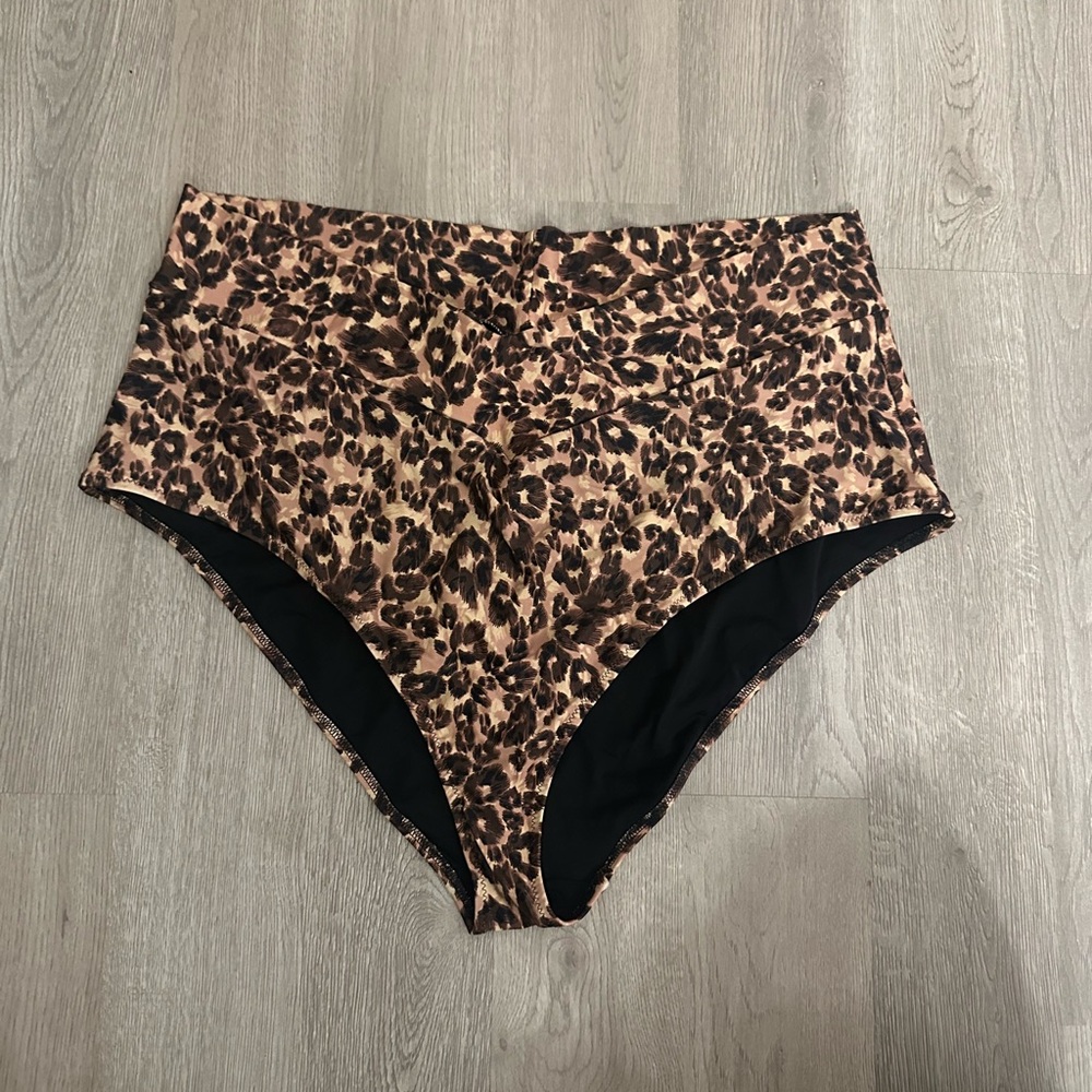 Leopard Print High Wasted Bottoms - Aerie